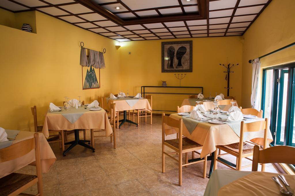 Gorillas City Centre Hotel Kigali Buitenkant foto