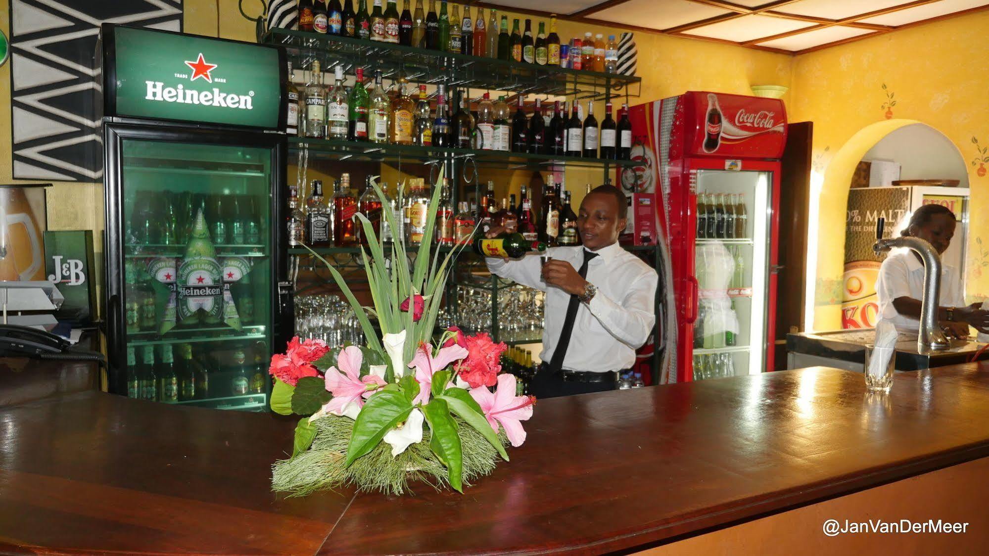 Gorillas City Centre Hotel Kigali Buitenkant foto